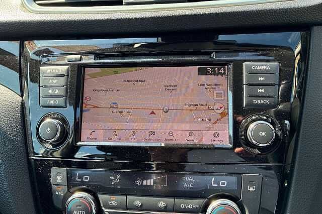 Nissan QASHQAI 1.3 DiG-T 160 Acenta Premium 5dr