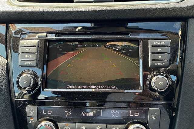 Nissan QASHQAI 1.3 DiG-T 160 Acenta Premium 5dr