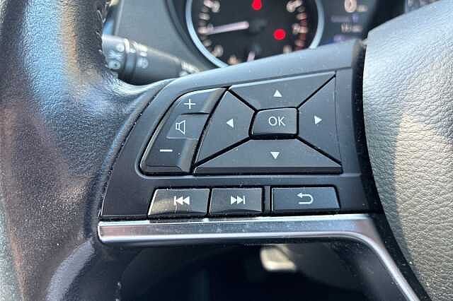 Nissan QASHQAI 1.3 DiG-T 160 Acenta Premium 5dr