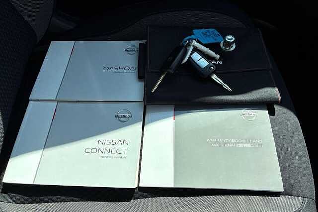 Nissan QASHQAI 1.3 DiG-T 160 Acenta Premium 5dr