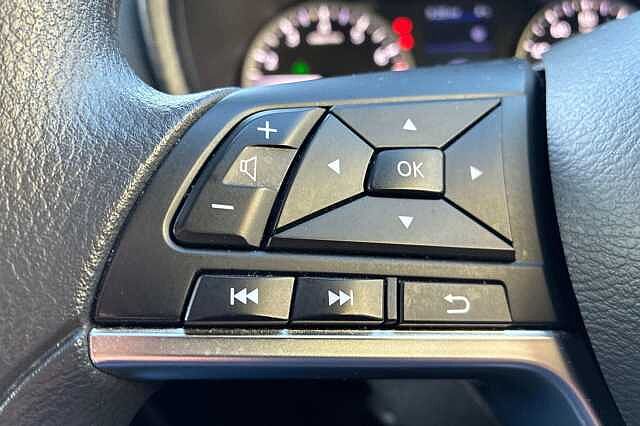 Nissan JUKE 1.0 DiG-T 114 Acenta 5dr