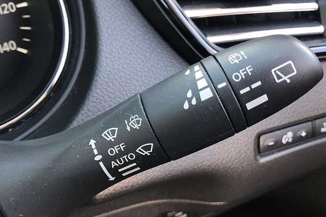 Nissan X-trail Station Wagon 1.7 dCi Tekna 5dr