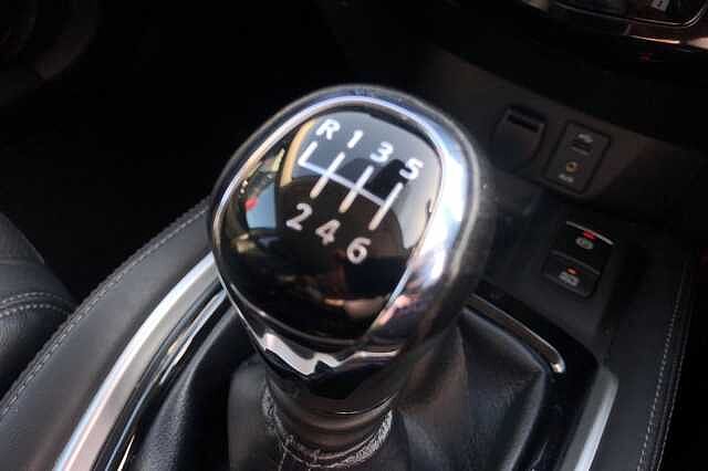 Nissan X-trail Station Wagon 1.7 dCi Tekna 5dr