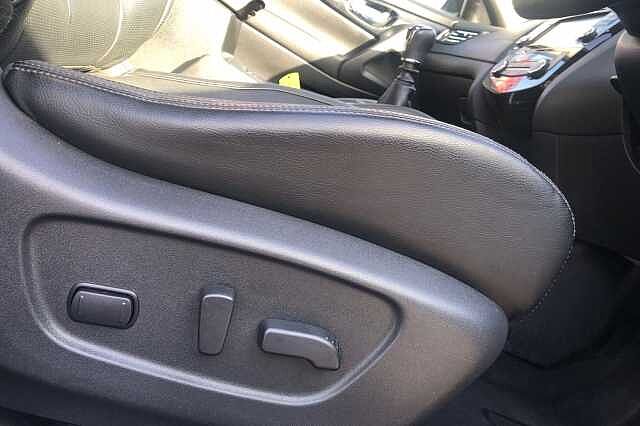 Nissan X-trail Station Wagon 1.7 dCi Tekna 5dr