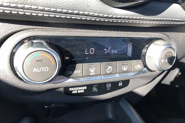 Nissan Juke 1.0 DiG-T 114 N-Connecta 5dr