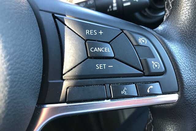 Nissan Juke 1.0 DiG-T 114 N-Connecta 5dr