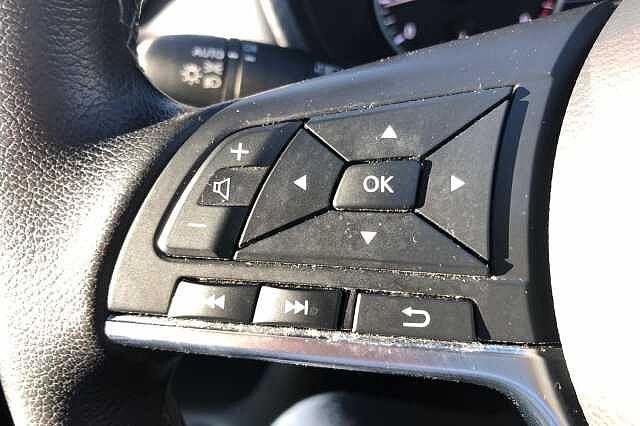 Nissan Juke 1.0 DiG-T 114 N-Connecta 5dr