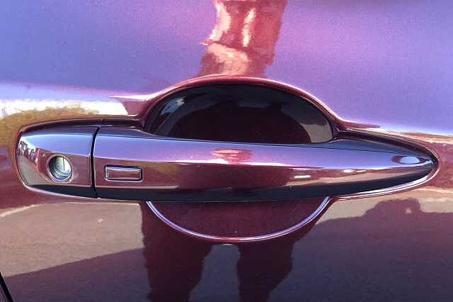 Nissan Juke 1.0 DiG-T 114 N-Connecta 5dr