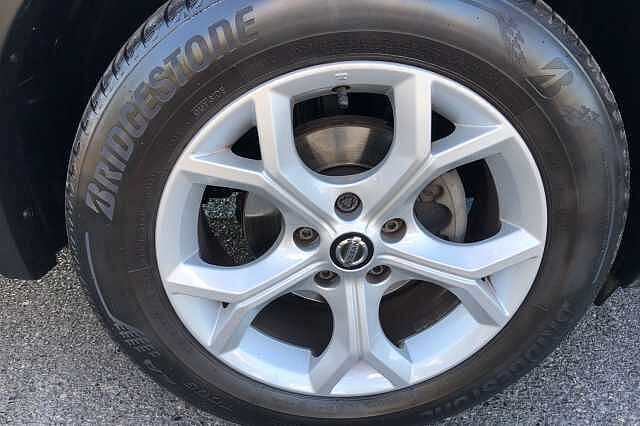 Nissan Juke 1.0 DiG-T 114 N-Connecta 5dr