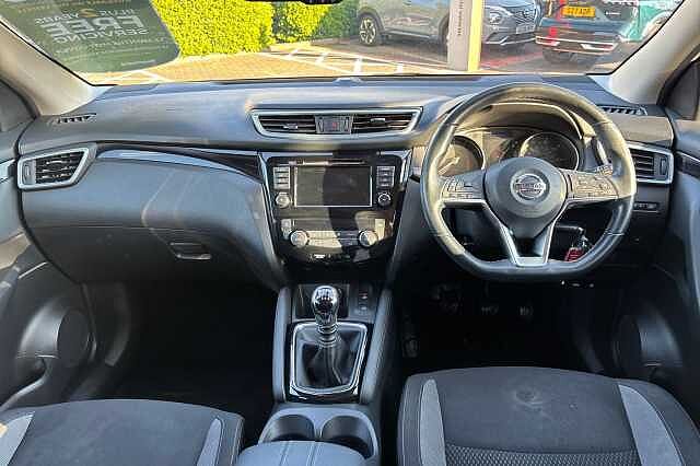 Nissan Qashqai 1.3 DiG-T Acenta Premium 5dr