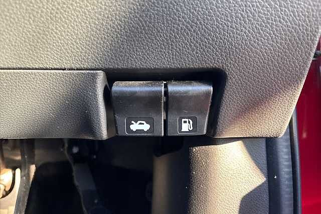 Nissan Qashqai 1.3 DiG-T Acenta Premium 5dr