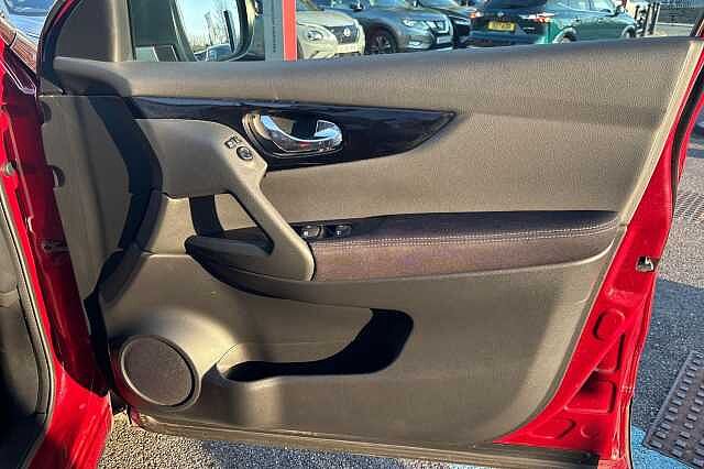 Nissan Qashqai 1.3 DiG-T Acenta Premium 5dr