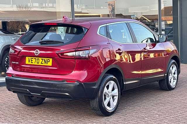 Nissan Qashqai 1.3 DiG-T Acenta Premium 5dr