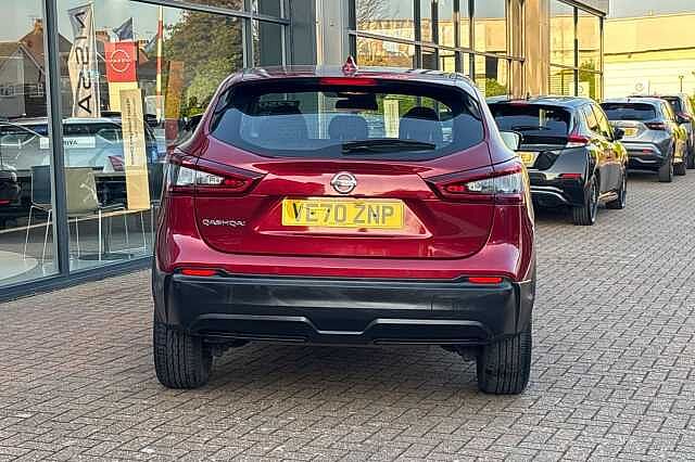 Nissan Qashqai 1.3 DiG-T Acenta Premium 5dr