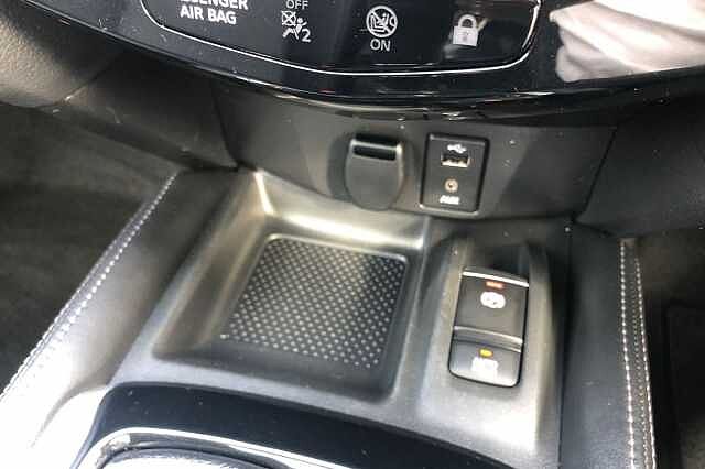 Nissan X-trail Station Wagon 1.6 dCi N-Connecta 5dr 4WD [7 Seat]