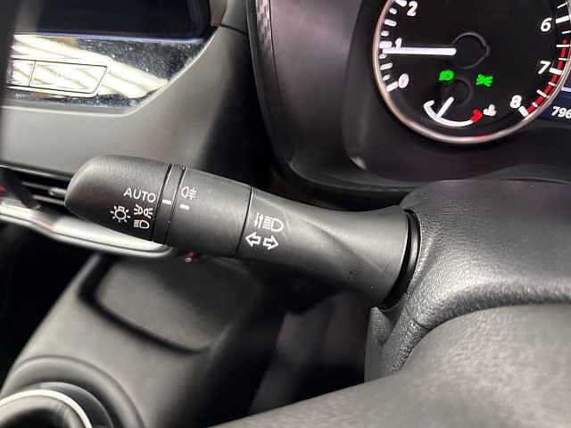 Nissan Juke 1.0 DiG-T Acenta Premium 5dr