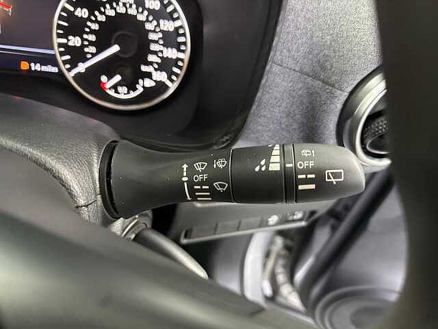 Nissan Juke 1.0 DiG-T Acenta Premium 5dr