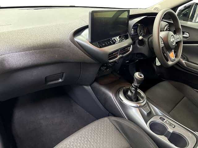 Nissan Juke 1.0 DiG-T Acenta Premium 5dr