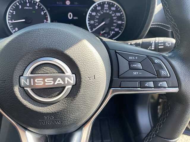 Nissan Juke Hatchback 1.0 DiG-T N-Connecta 5dr