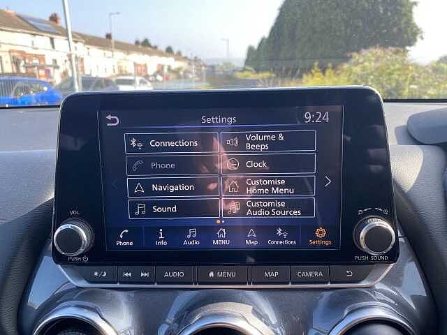 Nissan Juke Hatchback 1.0 DiG-T N-Connecta 5dr