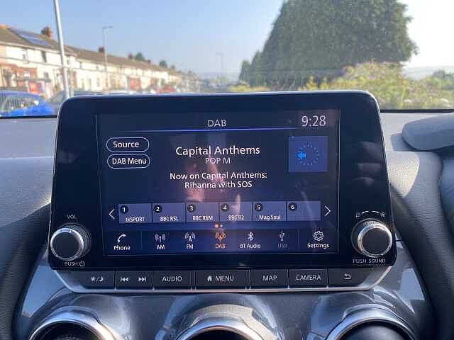 Nissan Juke Hatchback 1.0 DiG-T N-Connecta 5dr