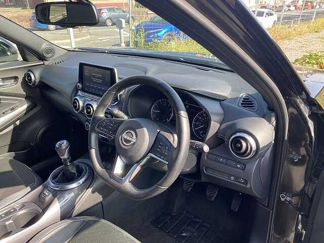Nissan Juke Hatchback 1.0 DiG-T N-Connecta 5dr