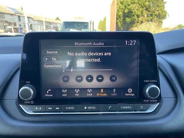 Nissan Qashqai Hatchback 1.3 DiG-T MHEV 140 Acenta Premium 5dr