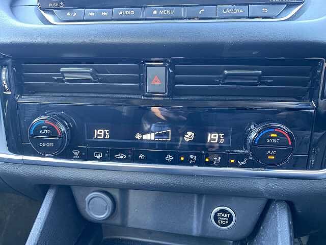 Nissan Qashqai Hatchback 1.3 DiG-T MHEV 140 Acenta Premium 5dr