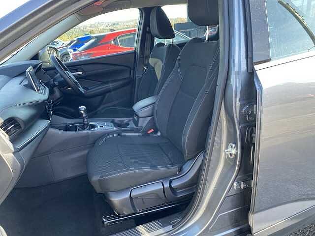 Nissan Qashqai Hatchback 1.3 DiG-T MHEV 140 Acenta Premium 5dr