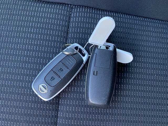 Nissan Qashqai Hatchback 1.3 DiG-T MHEV 140 Acenta Premium 5dr