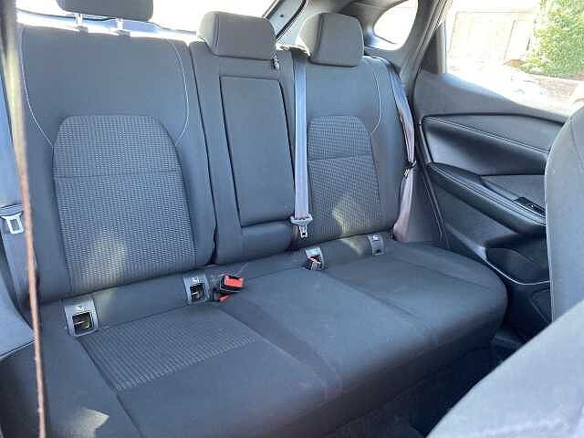 Nissan Qashqai Hatchback 1.3 DiG-T MHEV 140 Acenta Premium 5dr