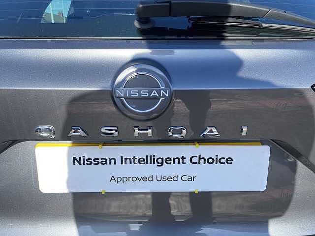 Nissan Qashqai Hatchback 1.3 DiG-T MHEV 140 Acenta Premium 5dr
