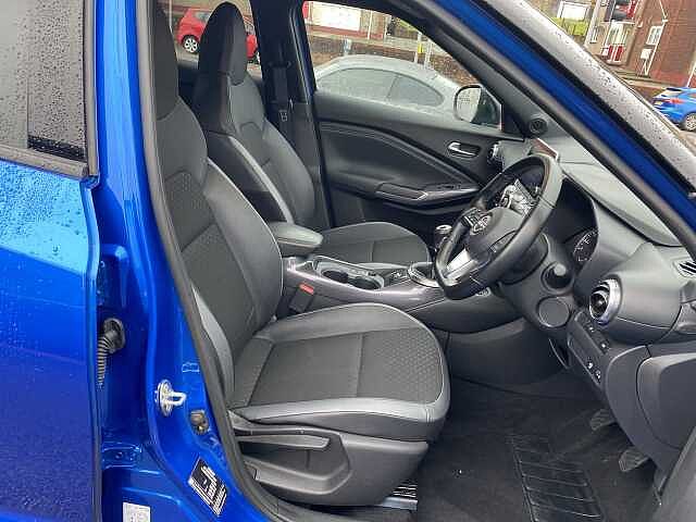 Nissan Juke Hatchback 1.0 DiG-T N-Connecta 5dr