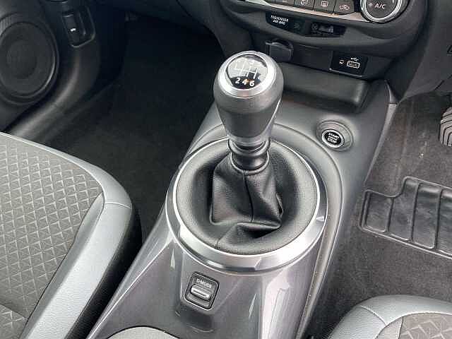 Nissan Juke Hatchback 1.0 DiG-T N-Connecta 5dr