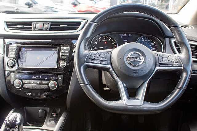 Nissan Qashqai 1.2 DIG-T N-Connecta