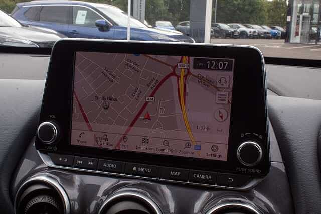 Nissan Juke 1.0 DiG-T N-Connecta 5dr