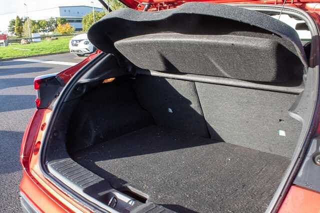 Nissan Juke 1.0 DiG-T N-Connecta 5dr