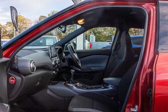 Nissan Juke 1.0 DiG-T N-Connecta 5dr