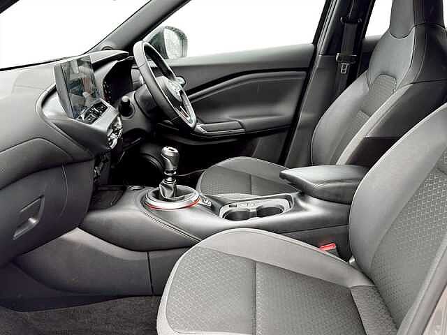 Nissan Juke 1.0 DiG-T N-Connecta 5dr