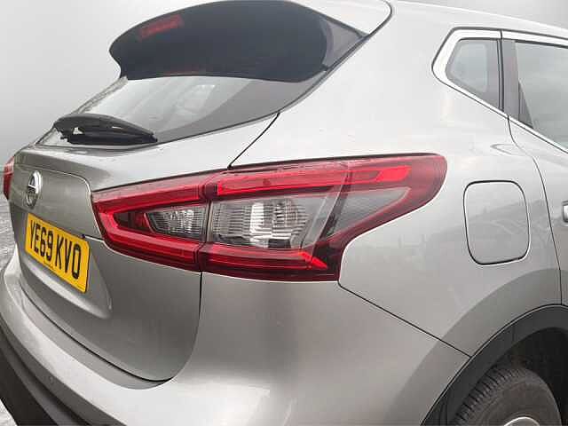 Nissan Qashqai 1.3 DiG-T Acenta Premium 5dr