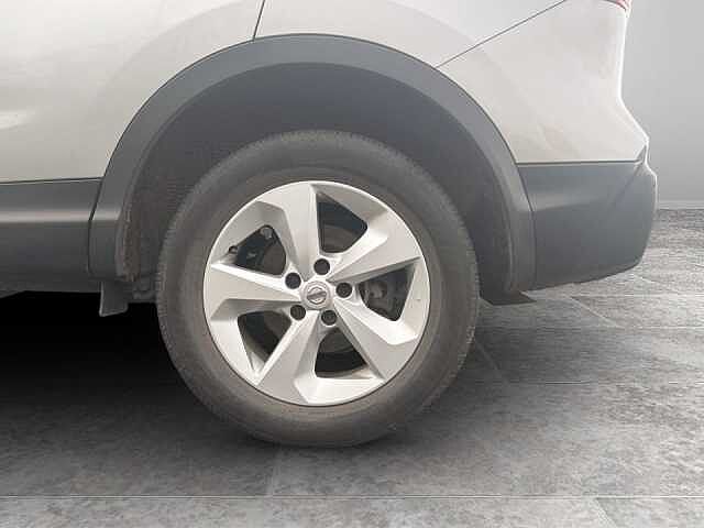 Nissan Qashqai 1.3 DiG-T Acenta Premium 5dr