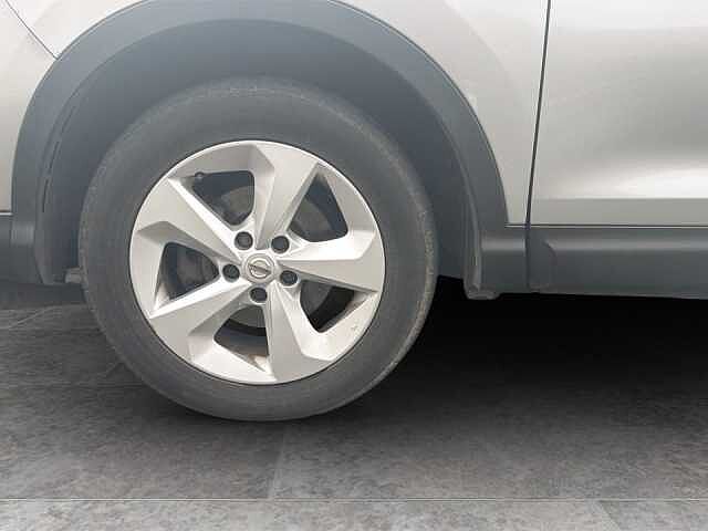 Nissan Qashqai 1.3 DiG-T Acenta Premium 5dr