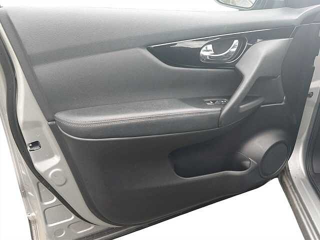 Nissan Qashqai 1.3 DiG-T Acenta Premium 5dr