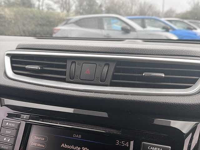 Nissan Qashqai 1.3 DiG-T Acenta Premium 5dr