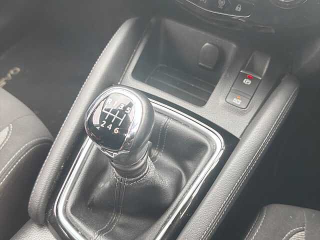 Nissan Qashqai 1.3 DiG-T Acenta Premium 5dr