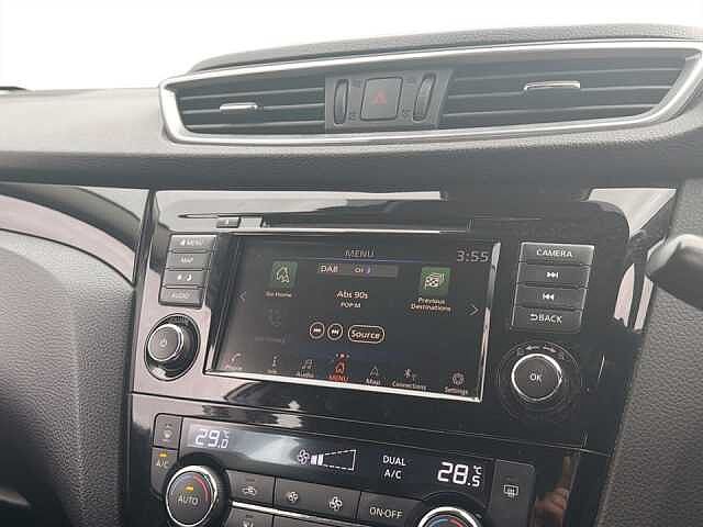 Nissan Qashqai 1.3 DiG-T Acenta Premium 5dr