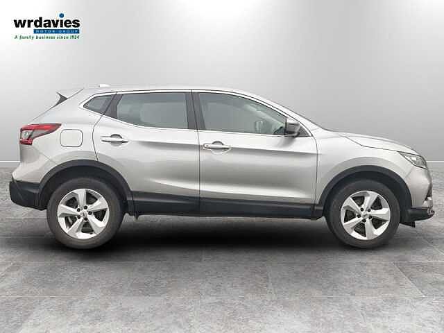 Nissan Qashqai 1.3 DiG-T Acenta Premium 5dr
