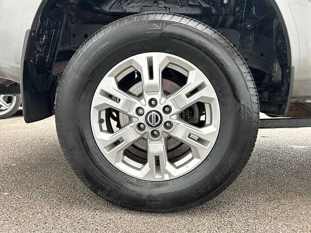 Nissan Navara 2.3 dCi Acenta Pickup Double Cab 4dr Diesel Manual 4WD Euro 6 (s/s) (163 ps)