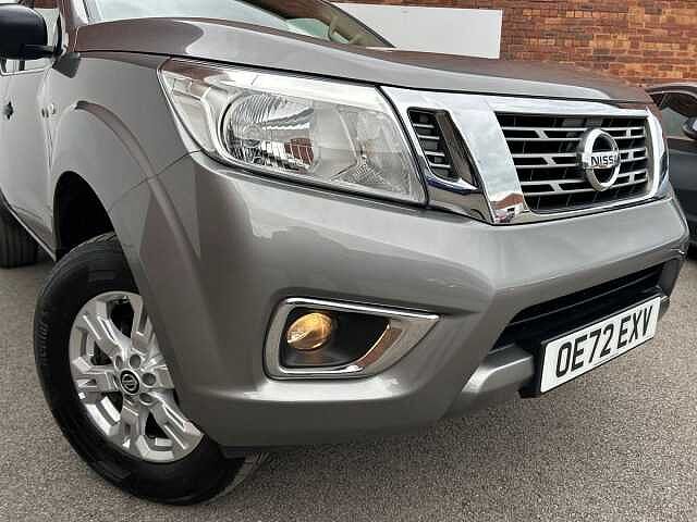 Nissan Navara 2.3 dCi Acenta Pickup Double Cab 4dr Diesel Manual 4WD Euro 6 (s/s) (163 ps)
