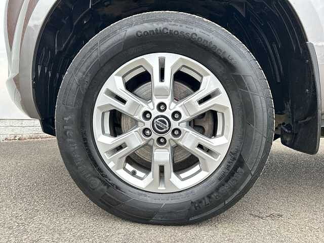 Nissan Navara 2.3 dCi Acenta Pickup Double Cab 4dr Diesel Manual 4WD Euro 6 (s/s) (163 ps)